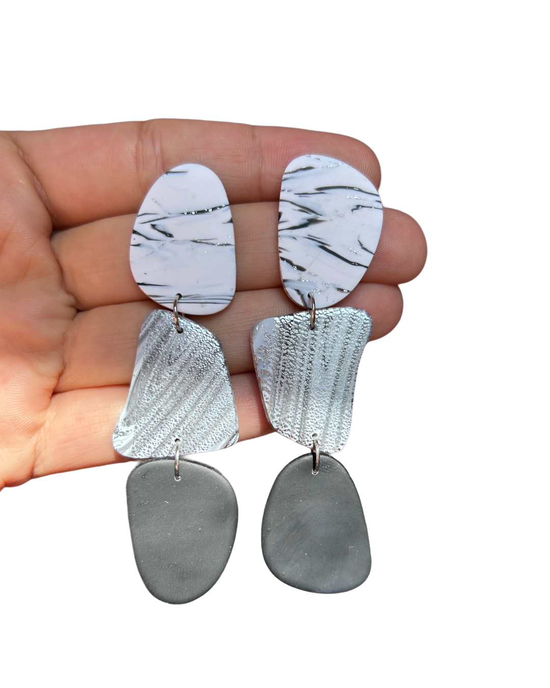 Gemas gris plata L